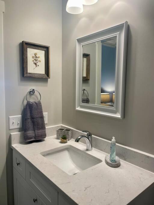 Main Floor 2 Bedroom Condo In Bettendorf Luaran gambar