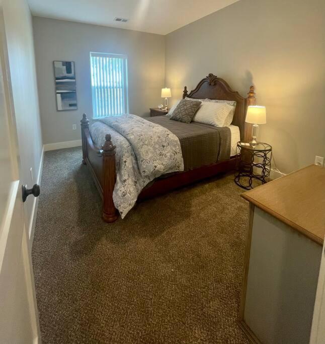 Main Floor 2 Bedroom Condo In Bettendorf Luaran gambar