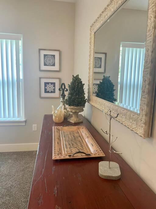 Main Floor 2 Bedroom Condo In Bettendorf Luaran gambar