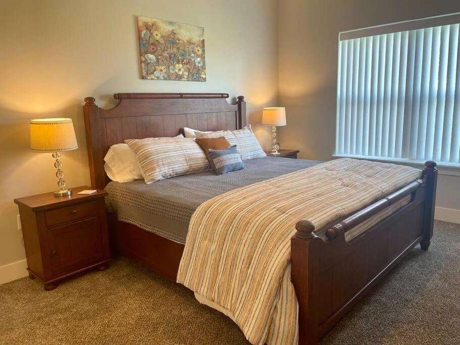 Main Floor 2 Bedroom Condo In Bettendorf Luaran gambar