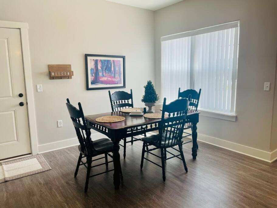 Main Floor 2 Bedroom Condo In Bettendorf Luaran gambar